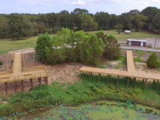 The mooring dock is located next to the fishing pier and is designed to assist boaters with launching.