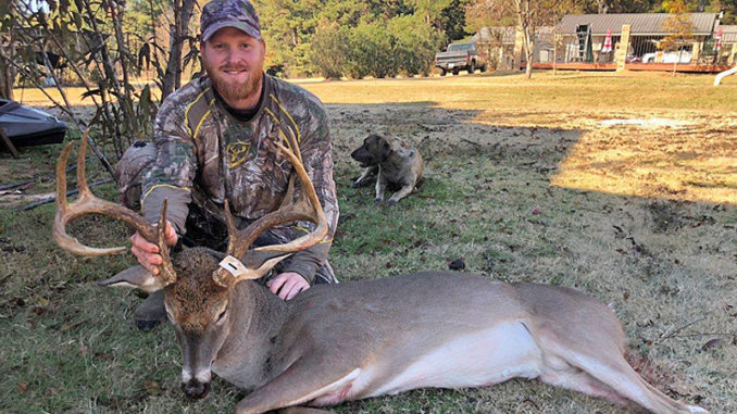 Jonathon Zell and his big Grant Parish 8-point buck