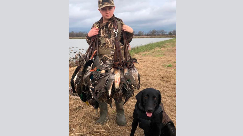 Father and son Mer Rouge hunt