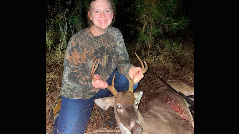 Kelli Brasseal kills nice buck in Lincoln Parish