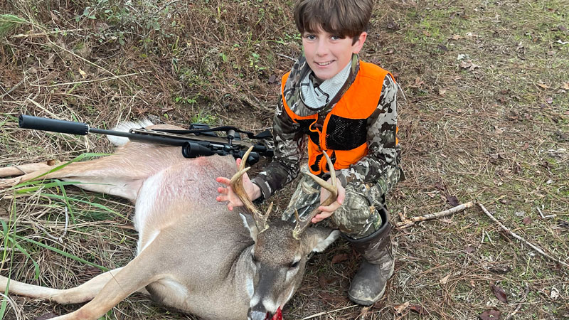 Gavin’s first rack buck