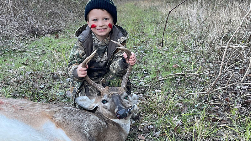 Waylon Willis gets his first buck