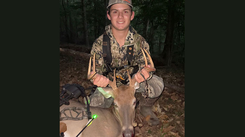 Grant Baldwin's first bow buck