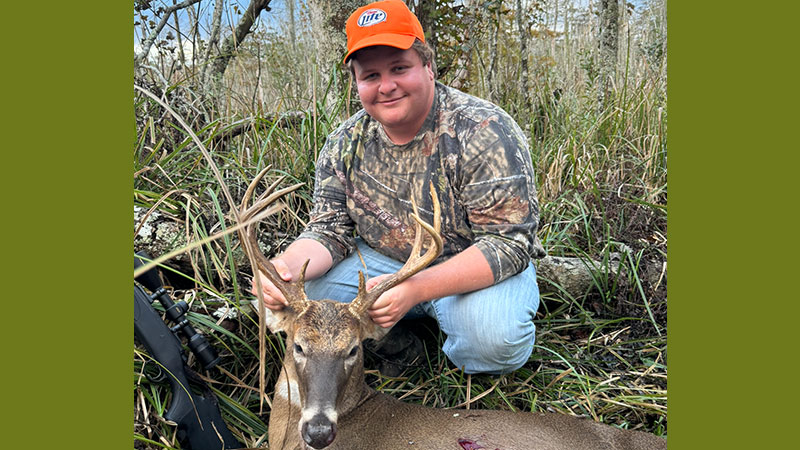 Chacahoula buck for Danny Burke Jr.